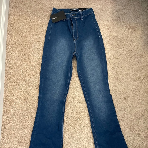 NWT Blue flare jeans - Picture 2 of 3